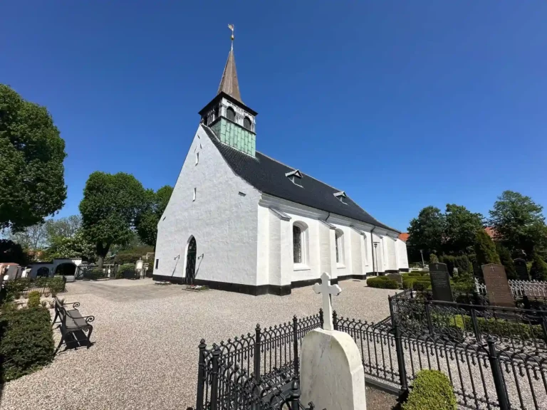 Store Magleby Kirke i Drag&oslash;r-omr&aring;det til kirkelig ceremoni og afsked