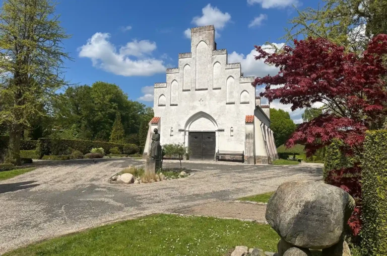 Sorgenfri Kirkeg&aring;rds Kapel &ndash; kapel til begravelse og bis&aelig;ttelse i Virum omr&aring;det