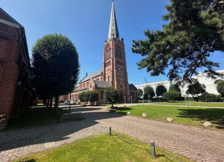 Sankt Jakobs Kirke i København Ø ved ceremoni og afsked