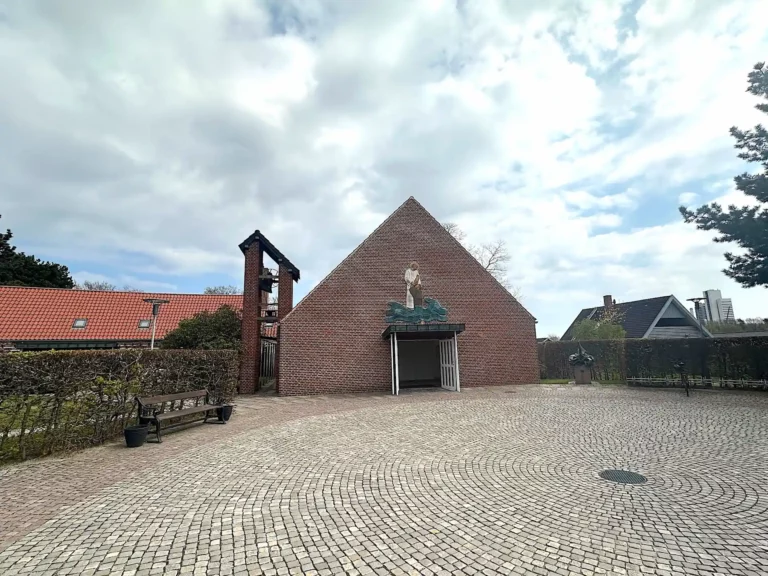 Birkholm Kirkesal i Herlev som ramme om ceremoni og bisættelse