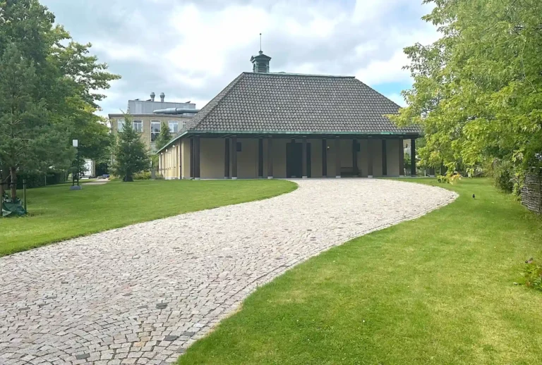 Gentofte Hospitals Kapel n&aelig;r Charlottenlund til enkel ceremoni